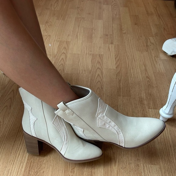 649- Altar'D State Simone Cowboy Bootie Size 7 NWT - Picture 1 of 8